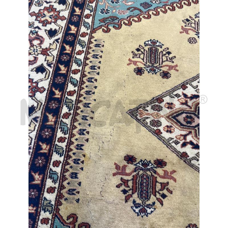 TAPPETO  SFONDO BEIGE ROS CENTRALE DA RIV 155*240 | Mercatino dell'Usato Roma somalia 3