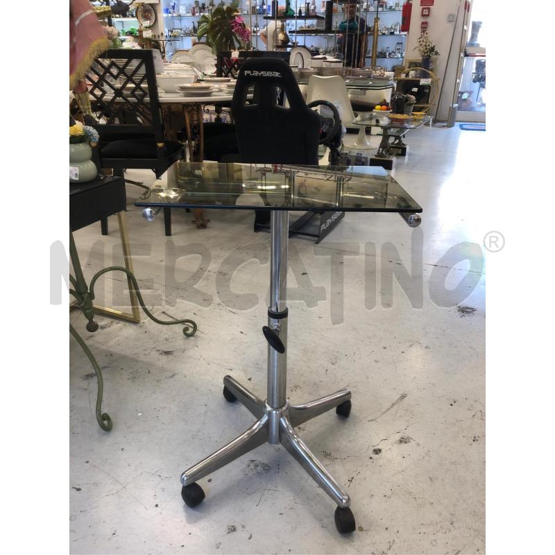 TAVOLINO DA SALOTTO ALTO P/VETRO RUOTE | Mercatino dell'Usato Roma somalia 1