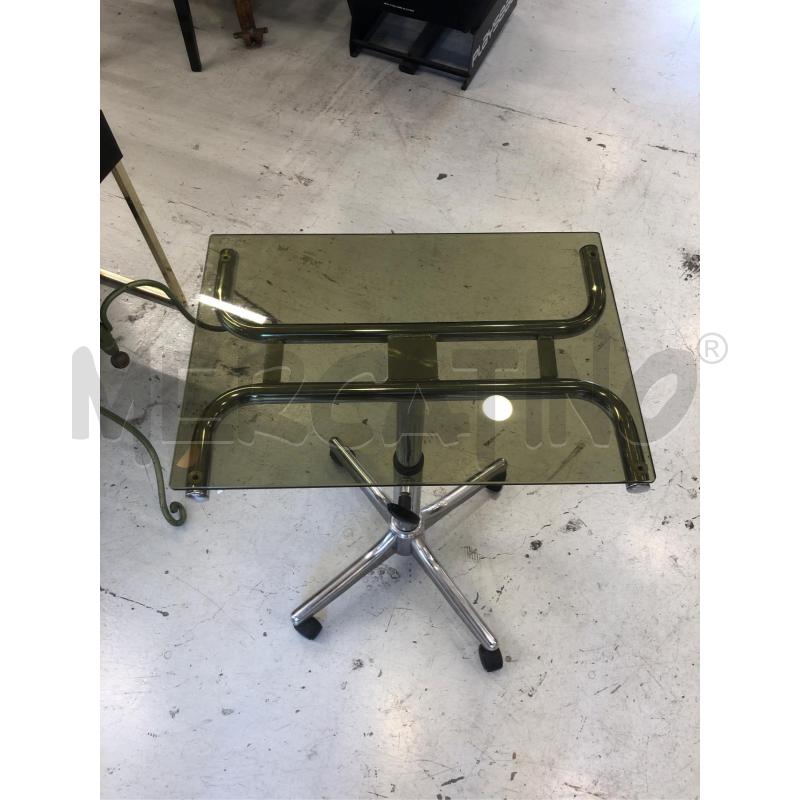 TAVOLINO DA SALOTTO ALTO P/VETRO RUOTE | Mercatino dell'Usato Roma somalia 2