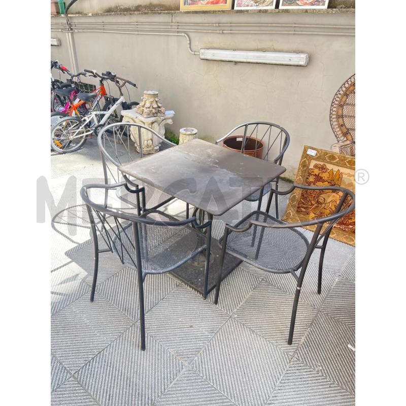 TAVOLO DA EST EMU + 4 SEDIE NERE  | Mercatino dell'Usato Roma somalia 1