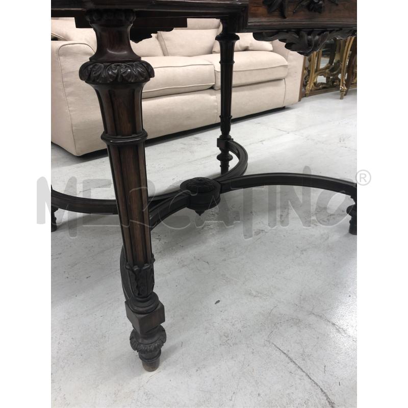 TAVOLO  OVALE INTTAGLI PIANO PELLE BORDEAUX | Mercatino dell'Usato Roma somalia 3