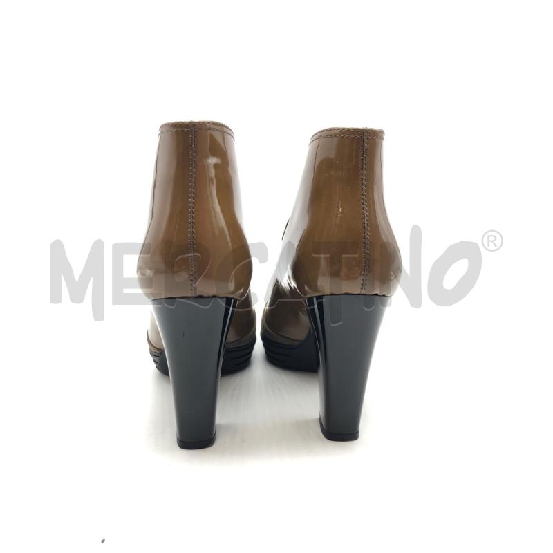 TRONCHETT HOGAN MARRONE SCAMO  PART SENAPE LUCIDA  | Mercatino dell'Usato Roma somalia 3