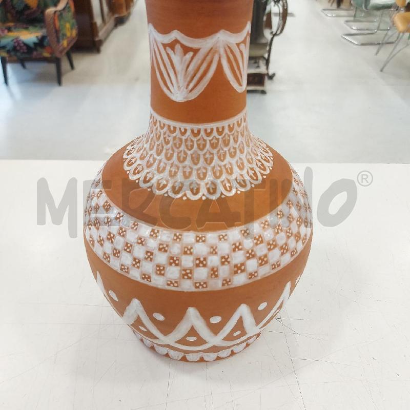 VASO TERRACOTTA DECORI BIANCHI 30CM | Mercatino dell'Usato Roma somalia 2