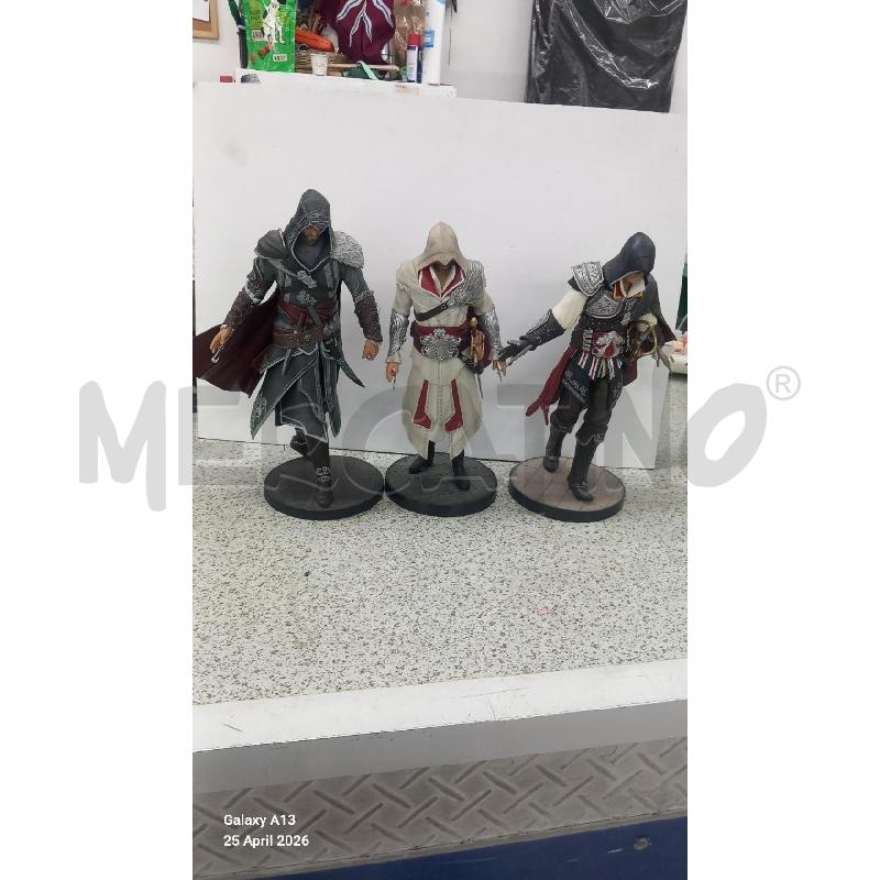 ACTION FIGURE ASSASSIN'S BASE TONDA | Mercatino dell'Usato Roma tor tre teste 4