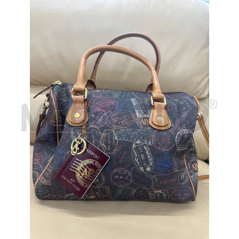 BAULETTO DONNA ALVIERO MARTINI PASSAPORT | Mercatino dell'Usato Roma tor tre teste 1