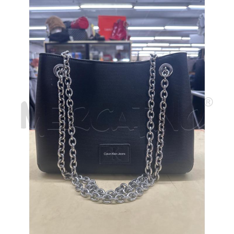 BORSA DONNA CALVIN KLEIN RIGHE NERO MANICI CATENA | Mercatino dell'Usato Roma tor tre teste 1