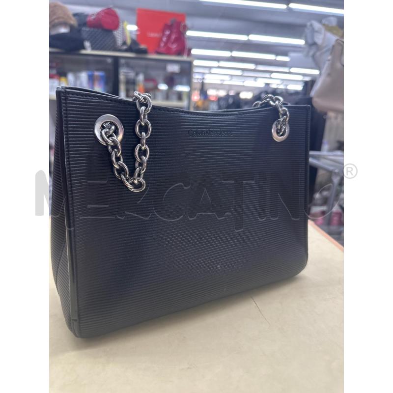 BORSA DONNA CALVIN KLEIN RIGHE NERO MANICI CATENA | Mercatino dell'Usato Roma tor tre teste 3