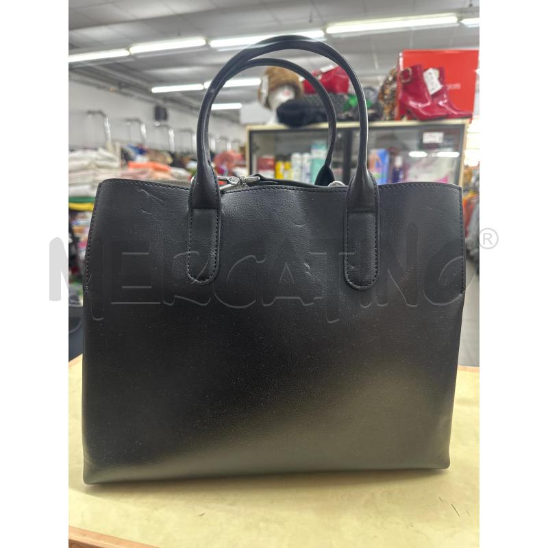 BORSA DONNA COCCINELLE SCAMOSC NERO + TRACOLLA | Mercatino dell'Usato Roma tor tre teste 2