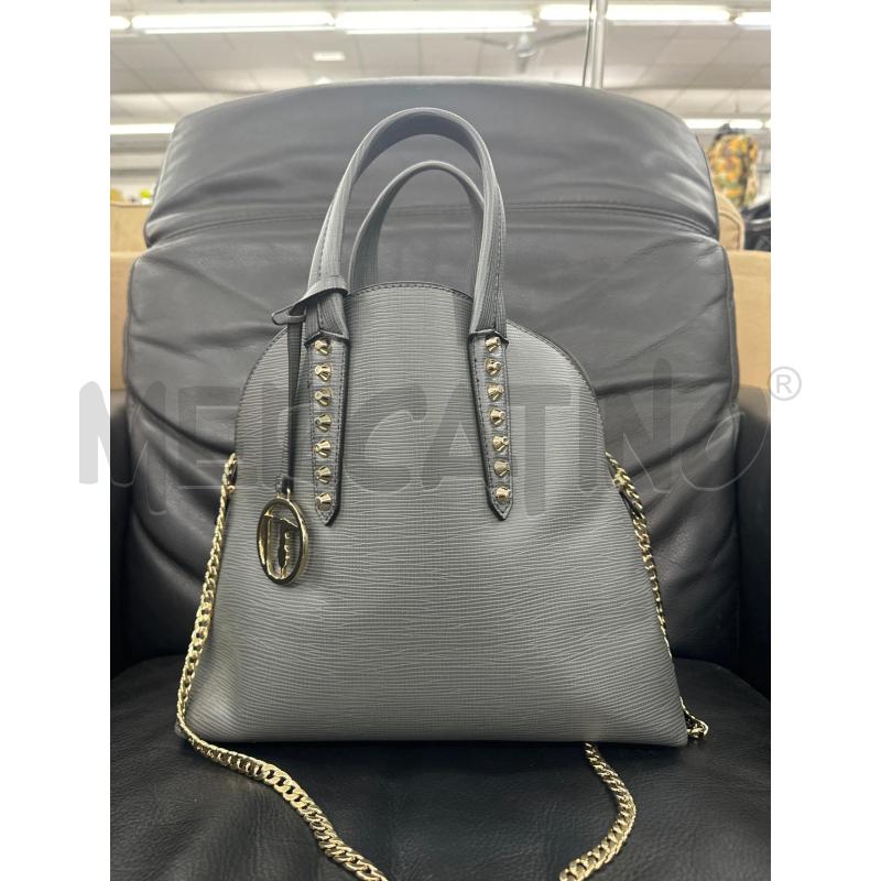 BORSA DONNA  TRUSSARDI JEANS GRIGIA CATELLA DORATA E BORCHIE | Mercatino dell'Usato Roma tor tre teste 1