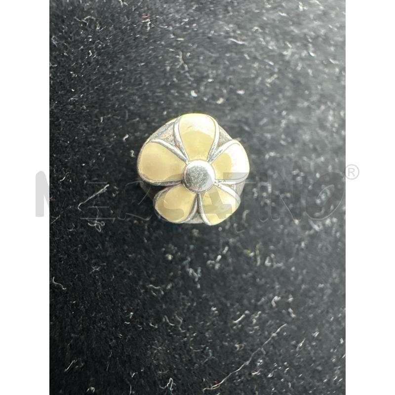 CHARM PANDORA FIORE SMALT AVANA | Mercatino dell'Usato Roma tor tre teste 1