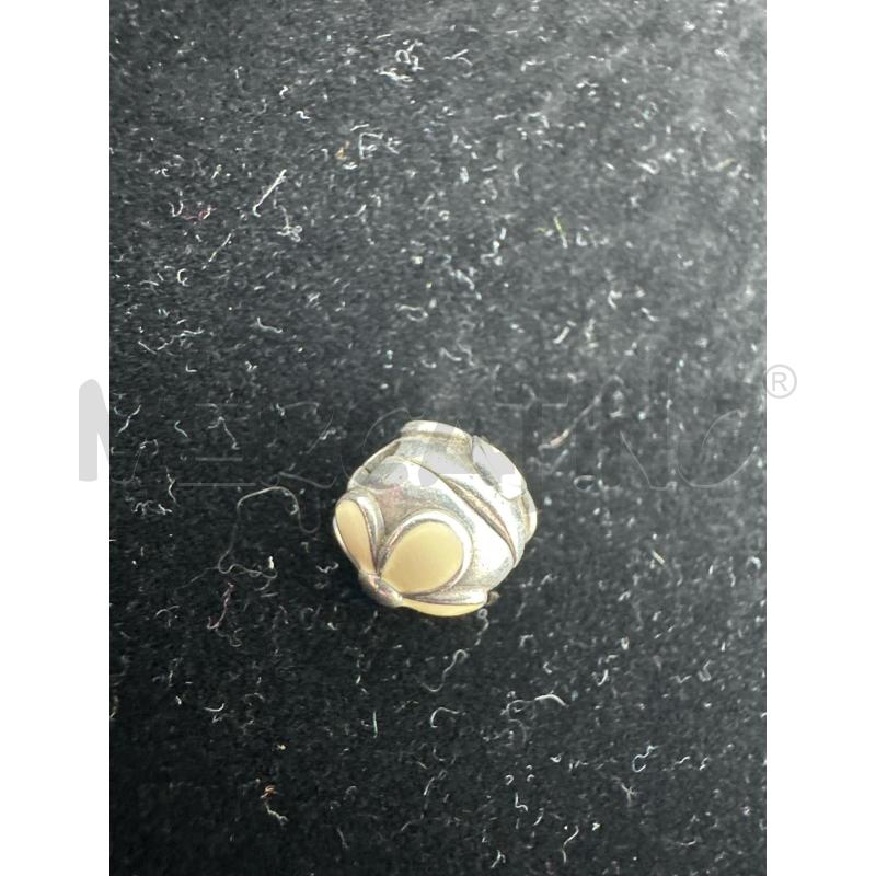 CHARM PANDORA FIORE SMALT AVANA | Mercatino dell'Usato Roma tor tre teste 2