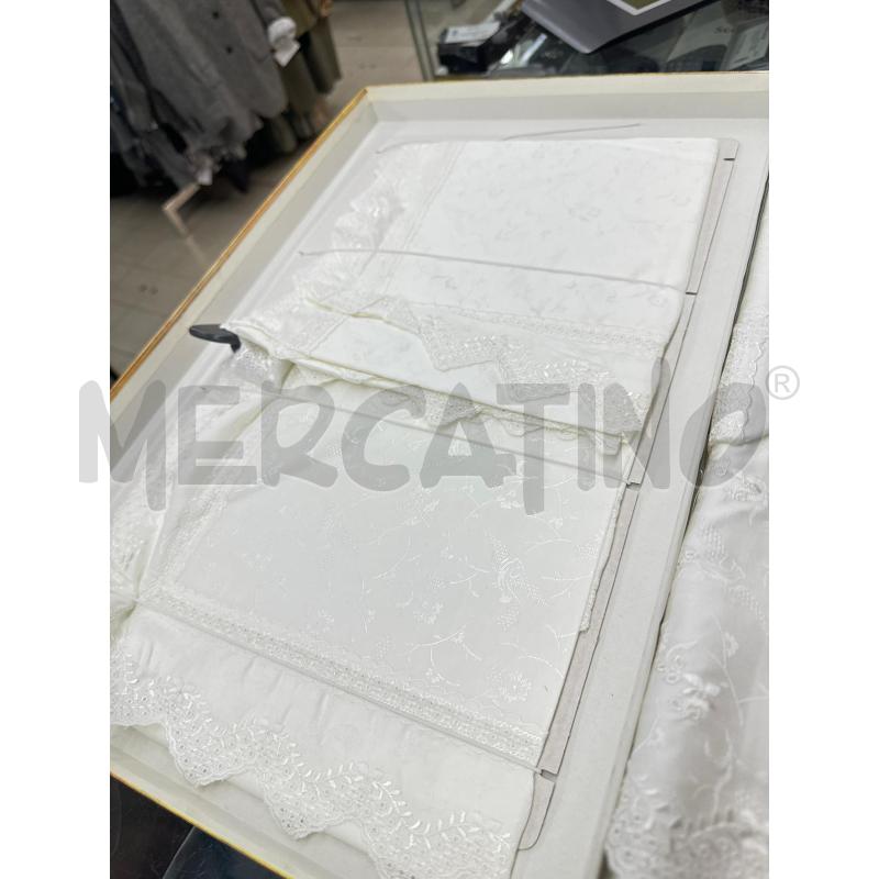 COMPL LETTO MATR BIANCO RASO FIORI B MERLETTO | Mercatino dell'Usato Roma tor tre teste 4