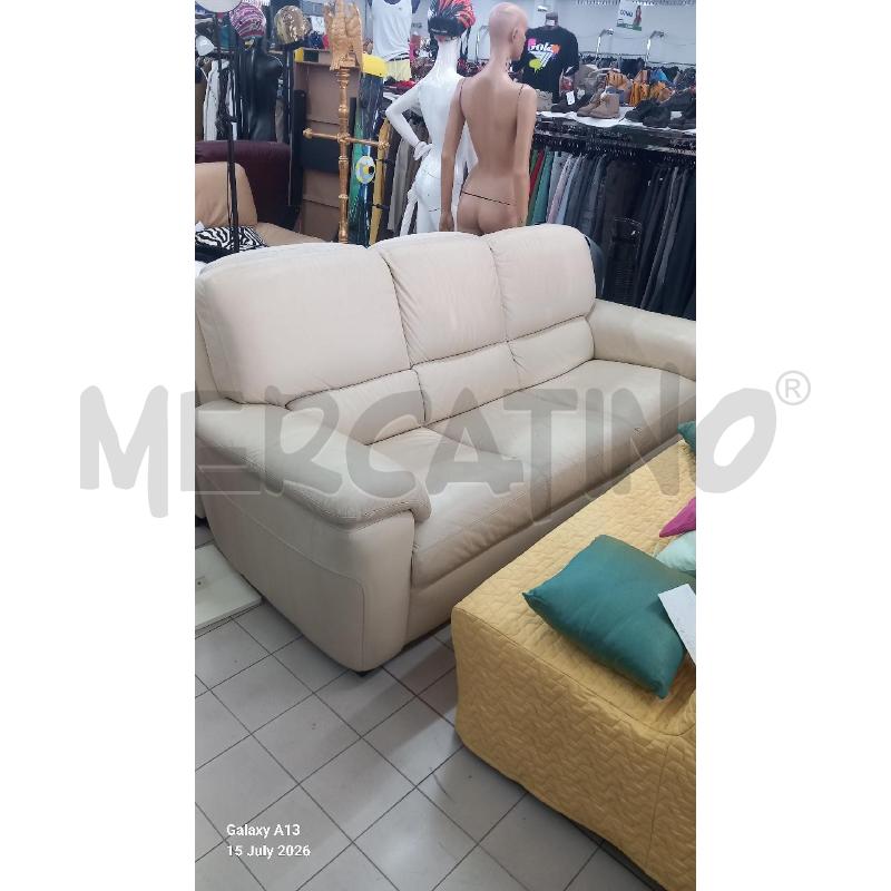 DIVANO LETTO  BEIGE | Mercatino dell'Usato Roma tor tre teste 1