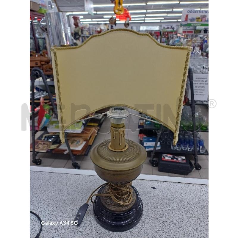 LAMPADA OTTONE BASE LEGNO | Mercatino dell'Usato Roma tor tre teste 1