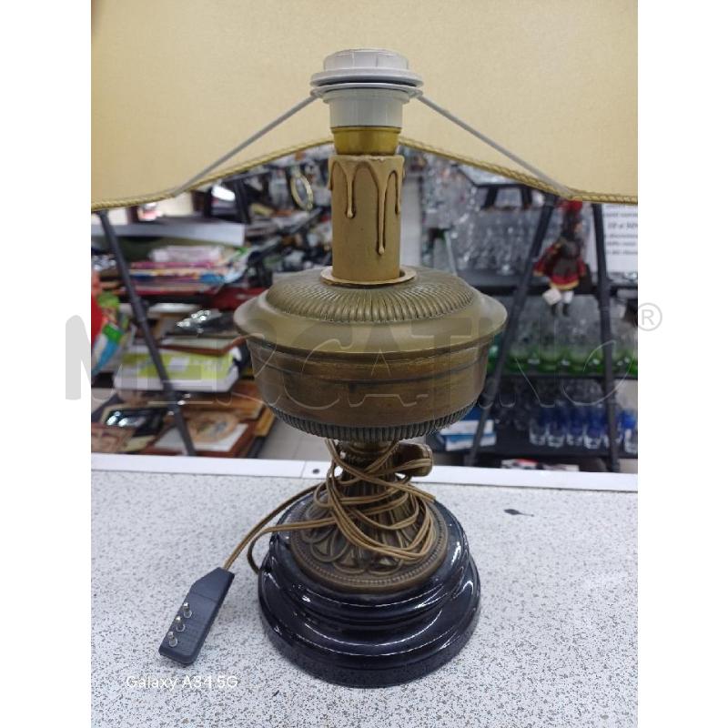LAMPADA OTTONE BASE LEGNO | Mercatino dell'Usato Roma tor tre teste 2