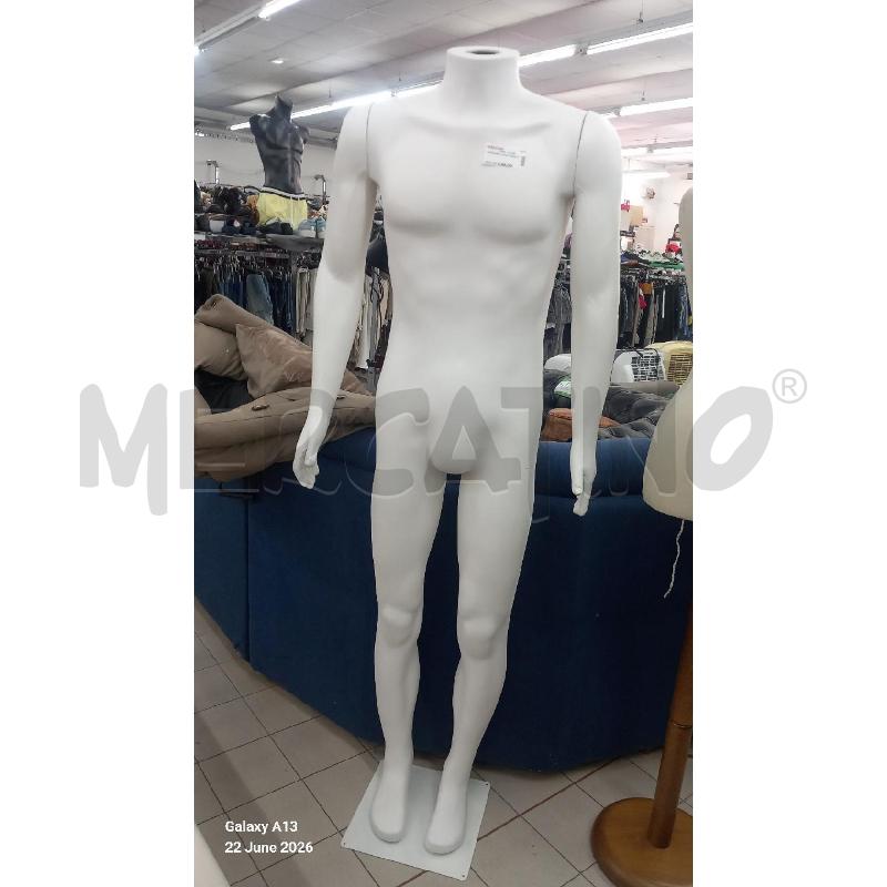 MANICHINO UOMO BIANCO | Mercatino dell'Usato Roma tor tre teste 1