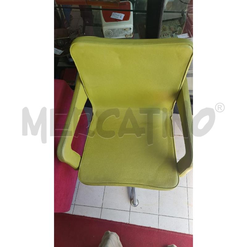 POLTRONA GIREVOLE VERDE | Mercatino dell'Usato Roma tor tre teste 2