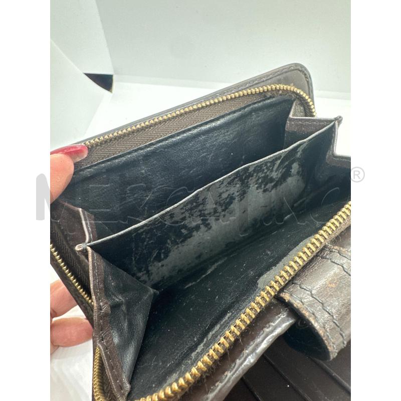 PORTA FOGLIO BURBERRY MARRONE  UNA CERNIERA | Mercatino dell'Usato Roma tor tre teste 4