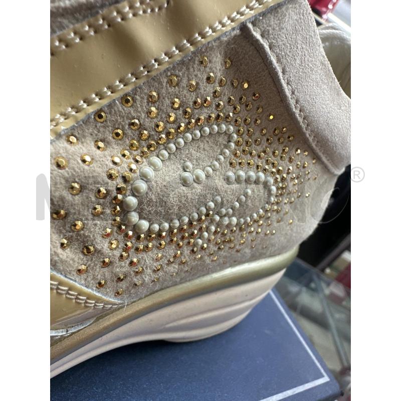 SCARPE DONNA CESARE P. BEIGE SCAMOSC GIALLINO | Mercatino dell'Usato Roma tor tre teste 3