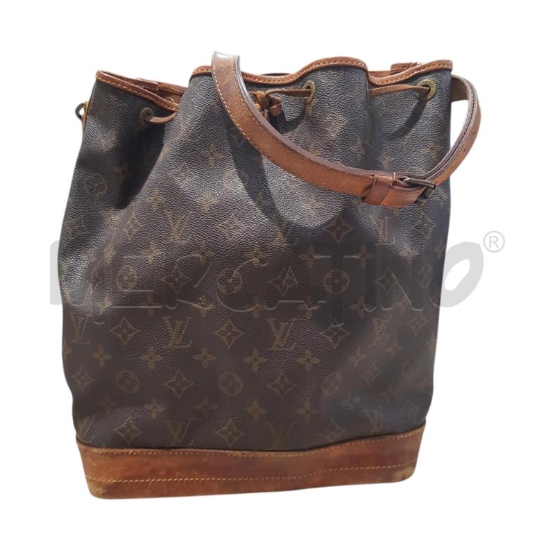 BORSA D LOUIS VUITTON BUCKET PIANTA RETTANGOLARE  | Mercatino dell'Usato Civitavecchia 1