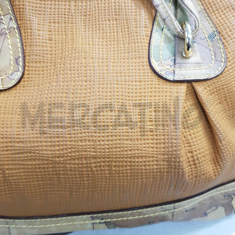 BORSA D PRIMA CLASSE OCRA MARTELLATO DETT MONOGRAM MAPPA | Mercatino dell'Usato Civitavecchia 4