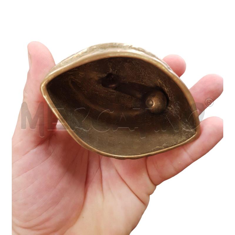 CAMPANACCIO DONNA OTTONE 14X10X7 CM | Mercatino dell'Usato Civitavecchia 2