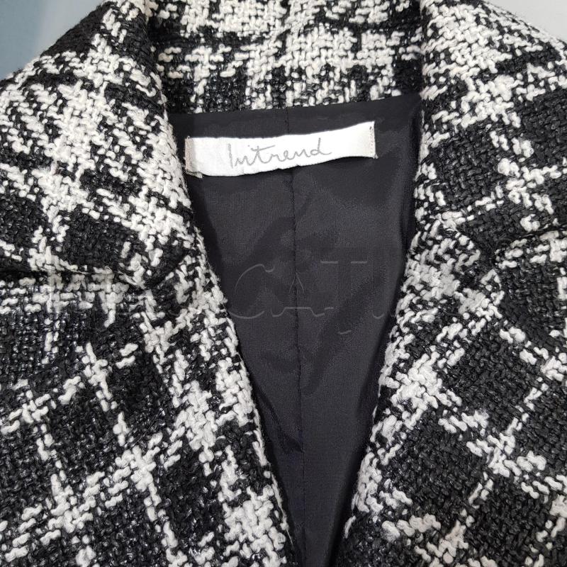 CAPPOTTO D INTREND CHECK BIANCO NERO SMANICATO | Mercatino dell'Usato Civitavecchia 5