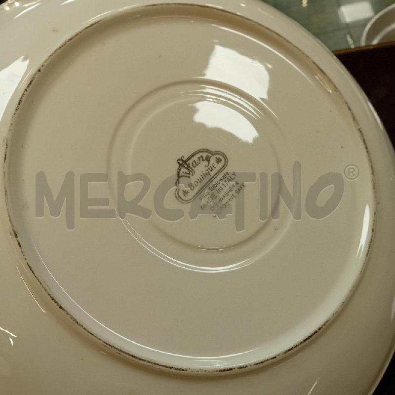CENTROTAVOLA BIANCO TIFFANY BOUTIQUE  | Mercatino dell'Usato Civitavecchia 3