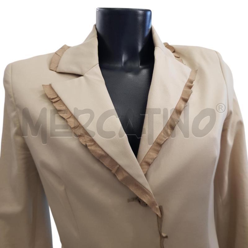COMPLETO D MARIELLA BURANI LE SPORTIVE BEIGE DETT PELLE | Mercatino dell'Usato Civitavecchia 2