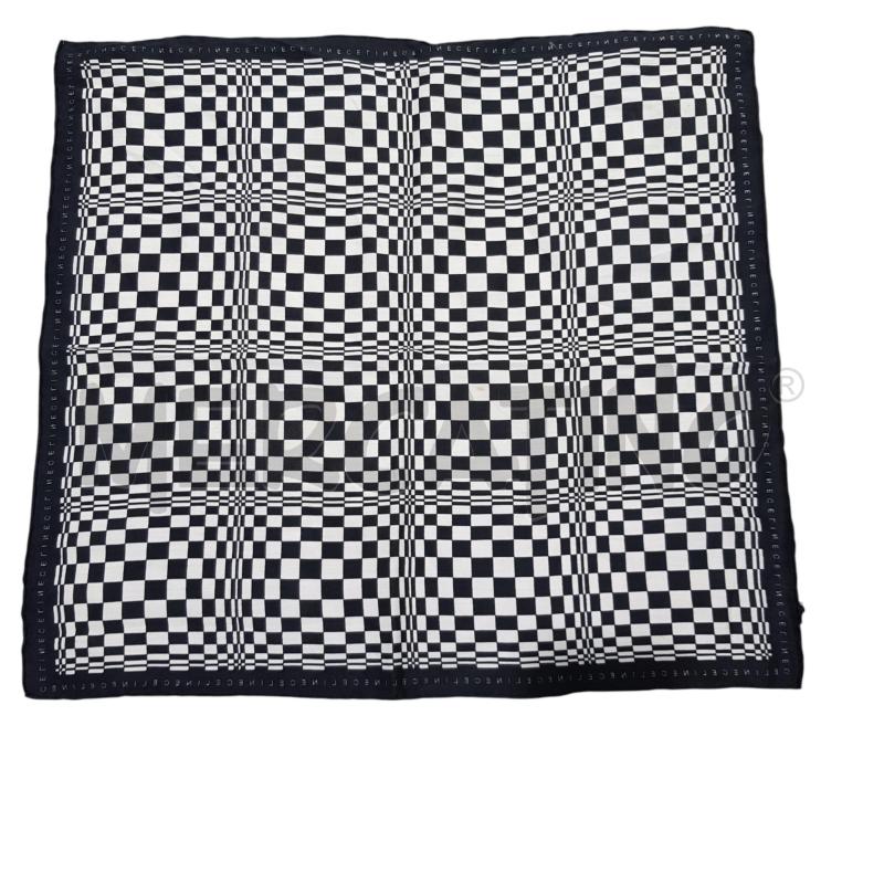 FOULARD CELINE 44X44 GEOMETRICO BIA NERO | Mercatino dell'Usato Civitavecchia 1