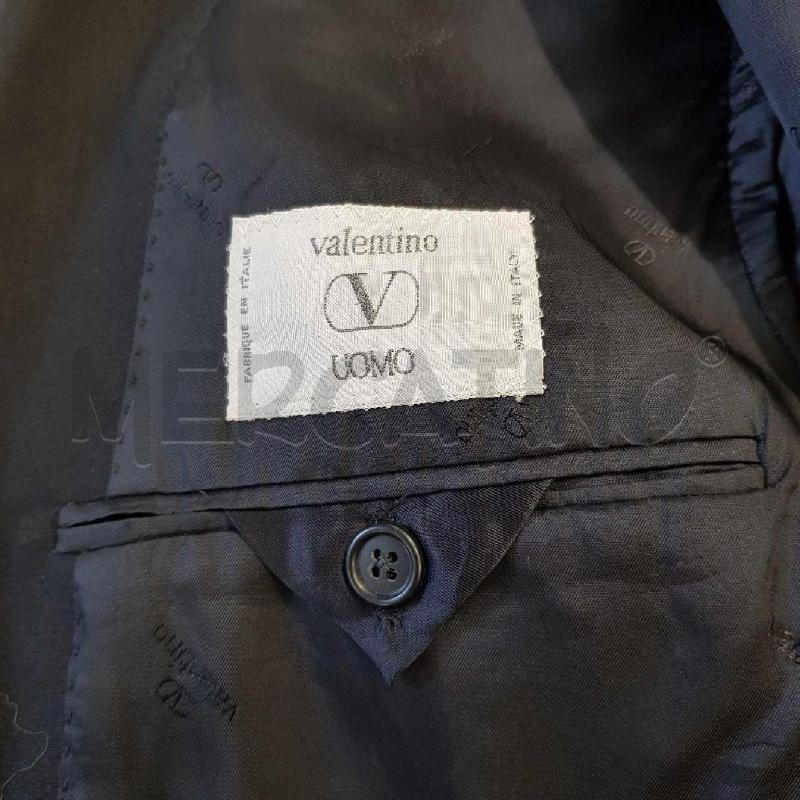 GIACCA U VALENTINO UOMO NERA BOTTONI DORATI LOGATI  | Mercatino dell'Usato Civitavecchia 5