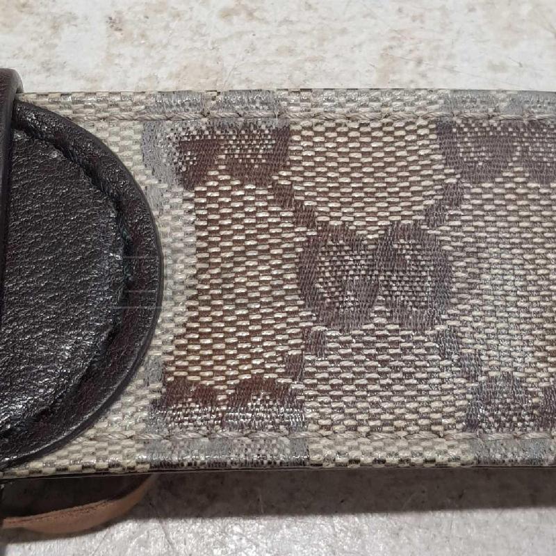 INTURA D GUCCI FIBBIA HEART CREST DORATO  | Mercatino dell'Usato Civitavecchia 5