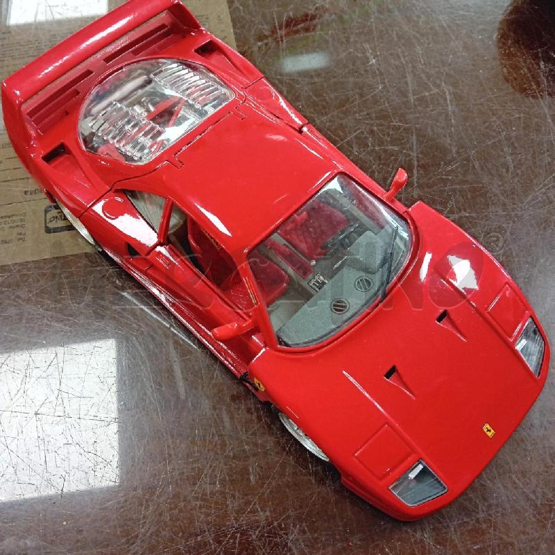 MODELLINO FERRARI F40 BURAGO | Mercatino dell'Usato Civitavecchia 1