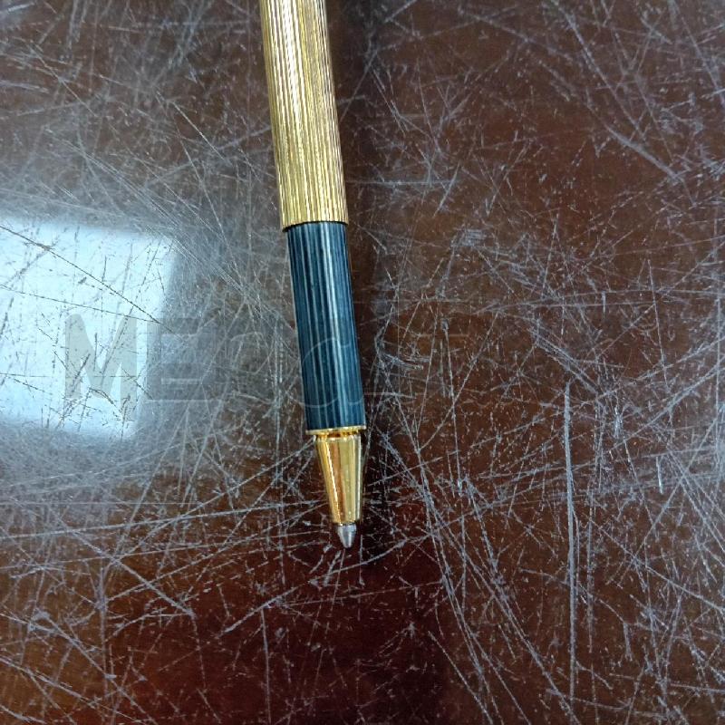 PENNA A SFERA VALENTINO GARAVANI CON SCATOLA ORIGINALE | Mercatino dell'Usato Civitavecchia 5