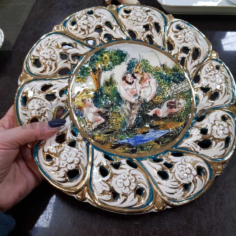 PIATTO CAPODIMONTE FAUNO  | Mercatino dell'Usato Civitavecchia 2