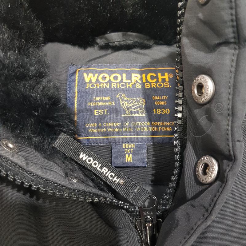PIUMINO D WOOLRICH NYLON NERO LUNGO CAPP PELO | Mercatino dell'Usato Civitavecchia 4