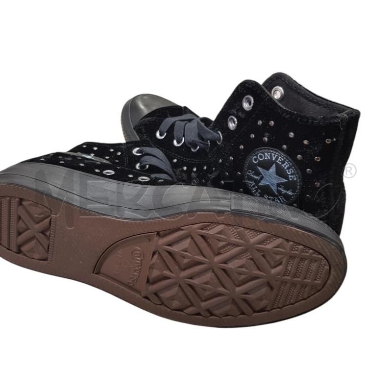 SCARPE D CONVERSE VELLURO NER BORCHIE  | Mercatino dell'Usato Civitavecchia 3