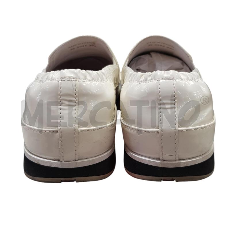 SCARPE D PRADA VERNICE BIANCA MOCASSINO | Mercatino dell'Usato Civitavecchia 2