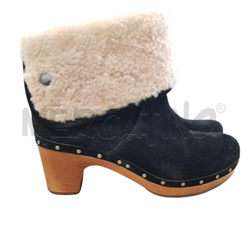 SCARPE D UGG W LYNNEA NERO SCAM | Mercatino dell'Usato Civitavecchia 1