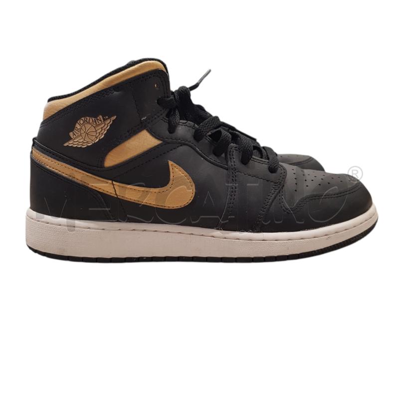 SCARPE U NIKE JORDAN NERE ORO | Mercatino dell'Usato Civitavecchia 1