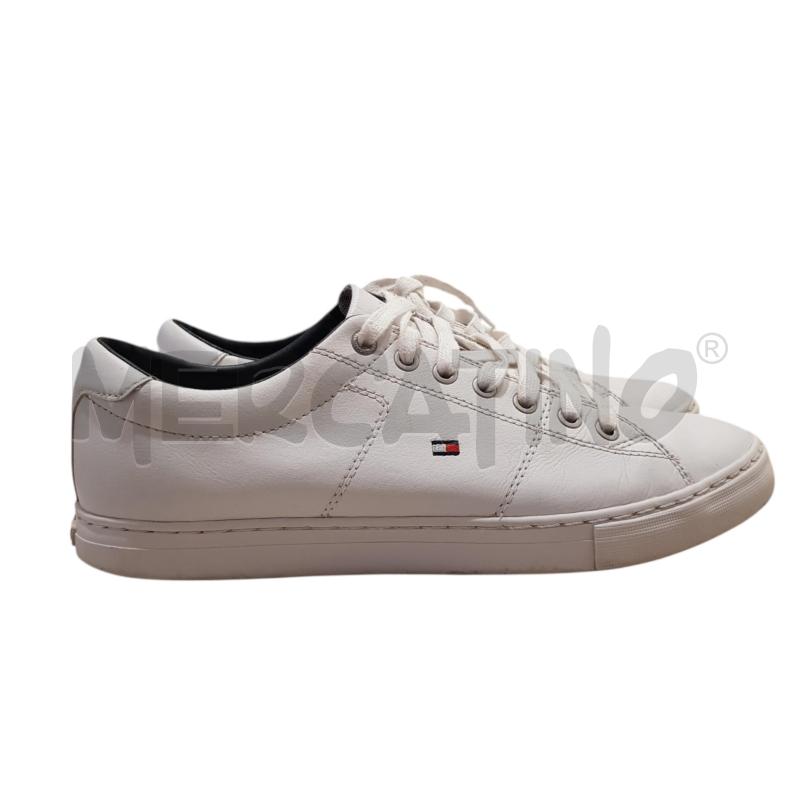 SCARPE U TOMMY BIANCHE PELLE | Mercatino dell'Usato Civitavecchia 1