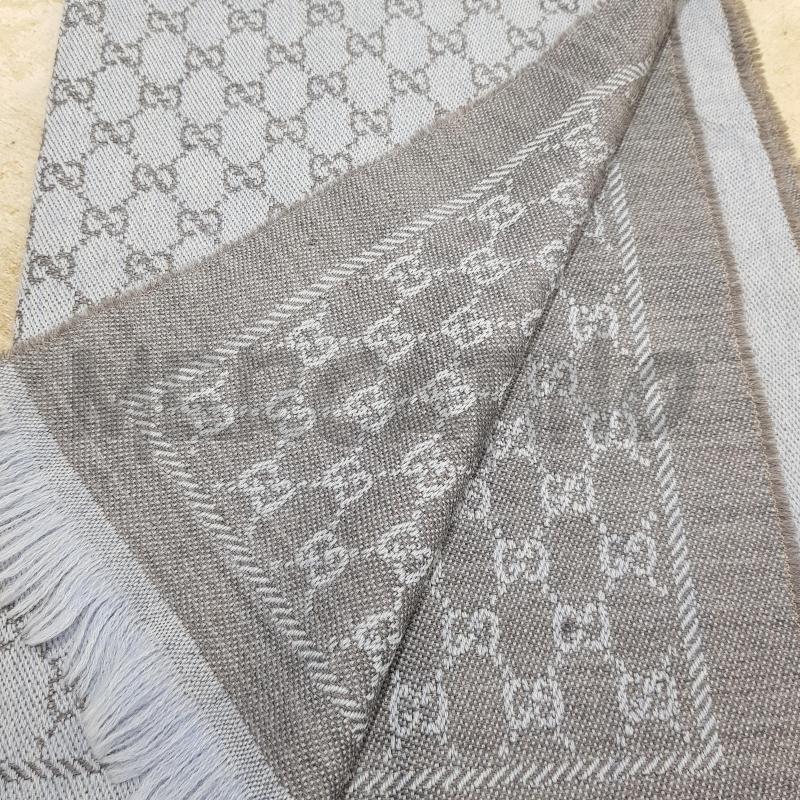 SCIARPA GUCCI CELESTE GRIGIO MONOGRAM GG 185X52 | Mercatino dell'Usato Civitavecchia 3