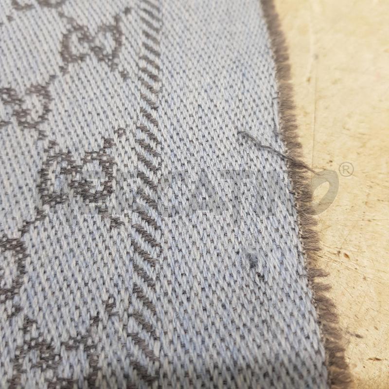 SCIARPA GUCCI CELESTE GRIGIO MONOGRAM GG 185X52 | Mercatino dell'Usato Civitavecchia 5