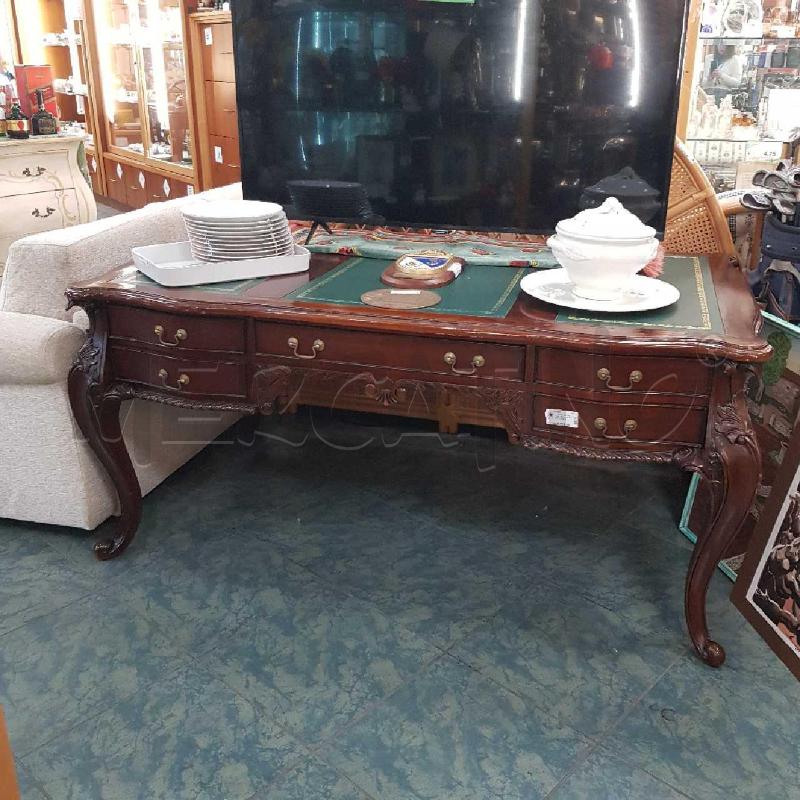 SCRITTOIO C.MOGANO PIANO ECOPELLE STAMPATA | Mercatino dell'Usato Civitavecchia 1