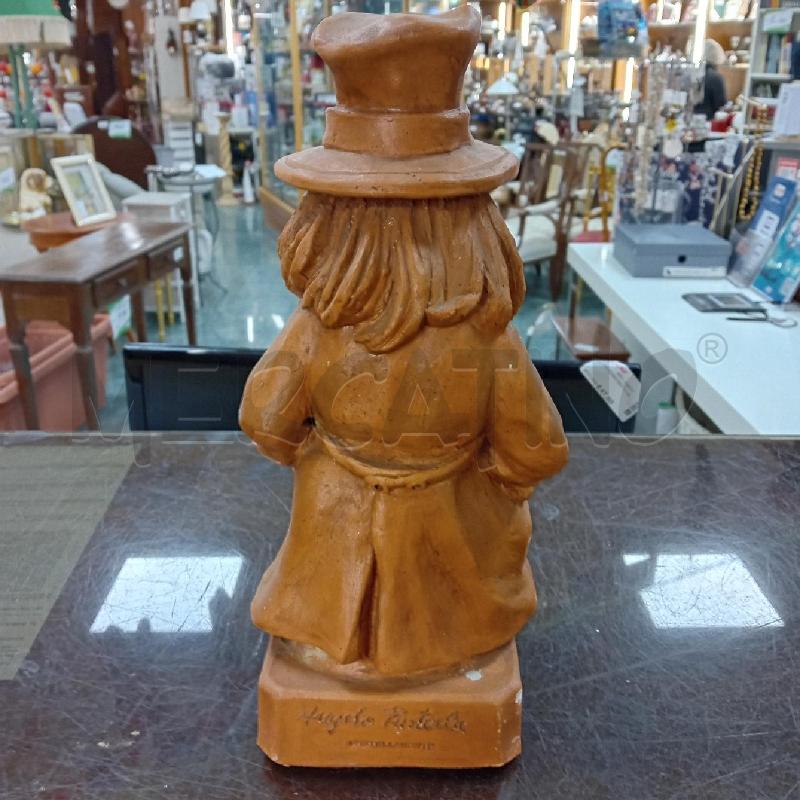 SCULTURA CASTELLAMONTE VECCHIETTO CAPPOTTO FIRMATA 33X13 CM | Mercatino dell'Usato Civitavecchia 3