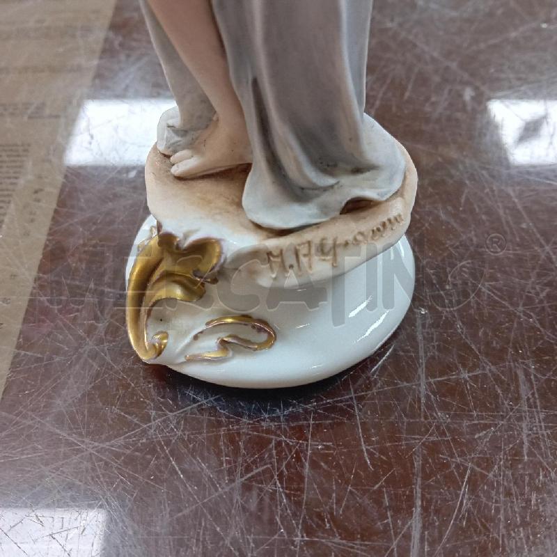 STATUETTA DAMINA CAPODIMONTE | Mercatino dell'Usato Civitavecchia 2