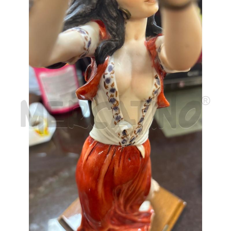 STATUINA GITANA G.ARMANI CAPO DI MONTE 36X14X14CM | Mercatino dell'Usato Civitavecchia 5