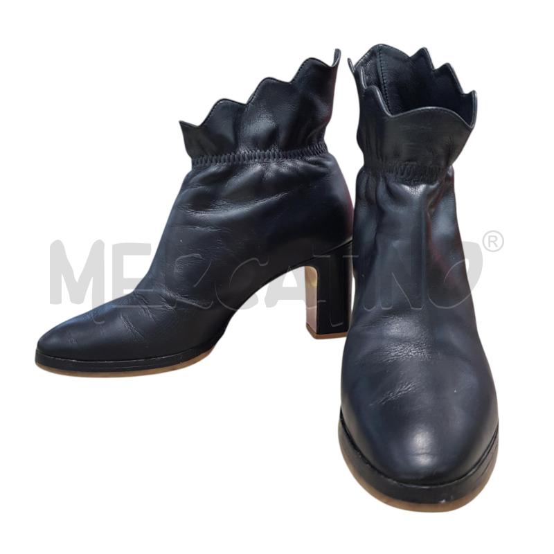 STIVALETTI D RED VALENTINO PELLE NERA ARRICCIO CAVIGLIA | Mercatino dell'Usato Civitavecchia 4