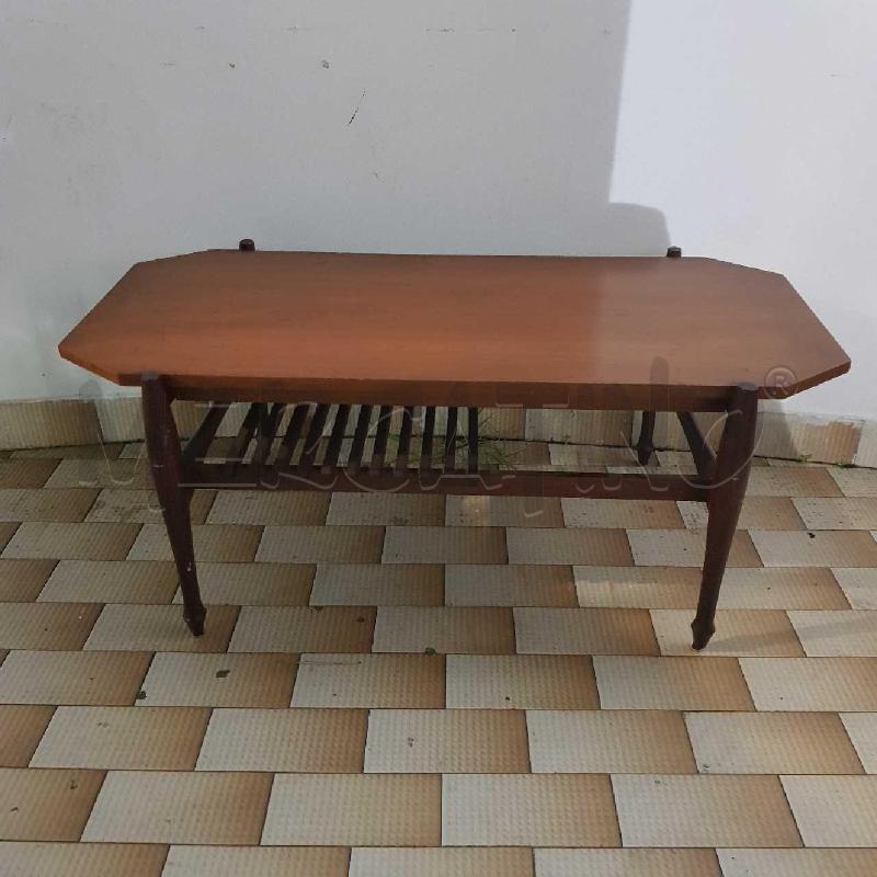 TAVOLINO DA SALOTTO TEAK STILE DANESE  | Mercatino dell'Usato Civitavecchia 1
