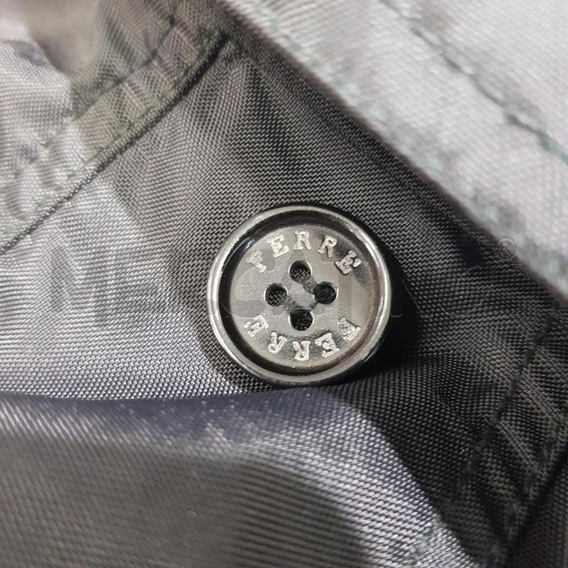TRENCH U FERRE NYLON NERO MANICA RTACLAN | Mercatino dell'Usato Civitavecchia 4